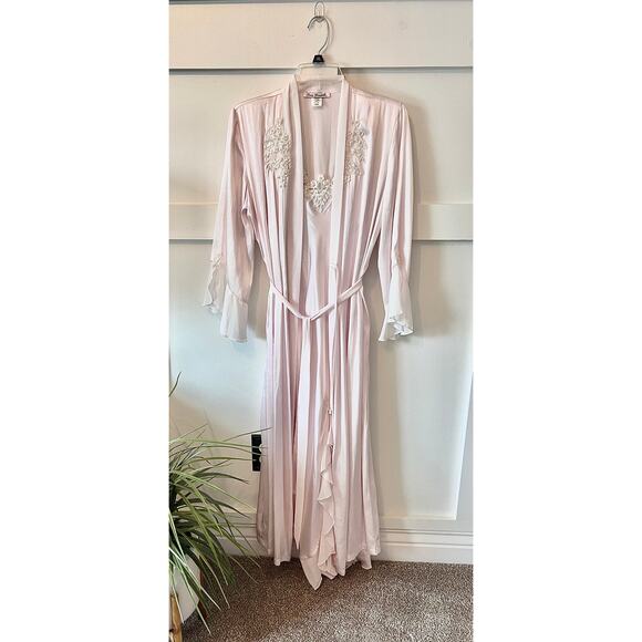 Linea Donatella Light Pink Sequin Nightgown and Robe Set (Size S-M) - Never worn - Picture 1 of 16
